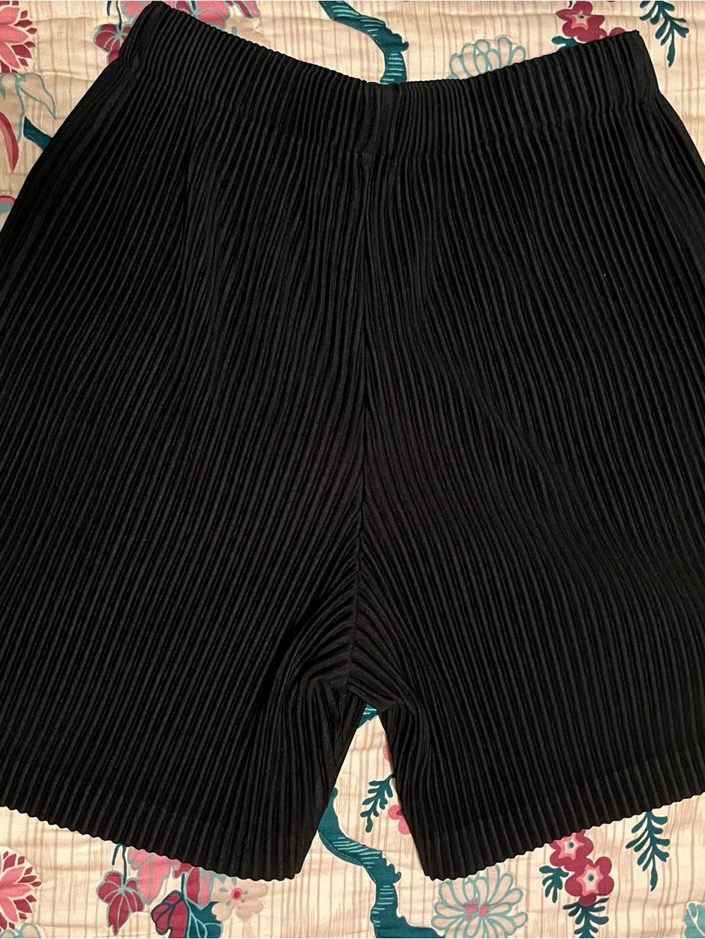 ISSEY MIYAKE HOMME PLISSE Pleated Shorts AW19 Men’s - Perfect Condition